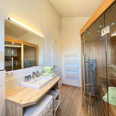 Daire Zum Leuchtturm Wellness-appartement Apparto *